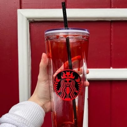 🔥for today only🔥💢Halloween Blood Drip Snow Globe Tumbler💀